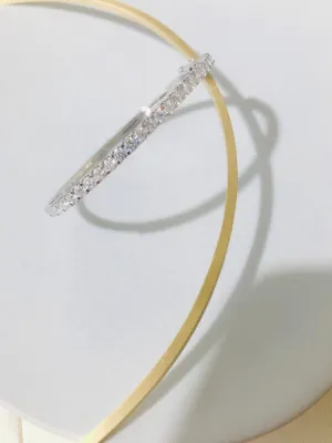 18K White Gold Diamond Bangle